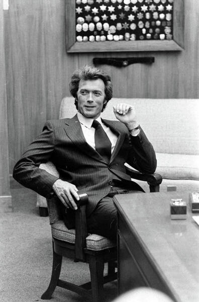Clint Eastwood on Dirty Harry Set Wall Art