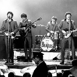 Beatles Perform In Washington, D.c by Michael Ochs Archives