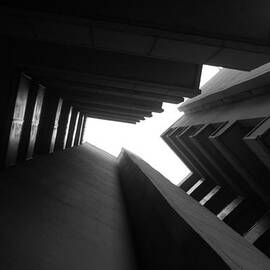 Cluster Block - Denys Lasdun by Peter Cassidy