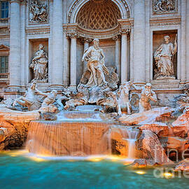 Fontana di Trevi by Inge Johnsson