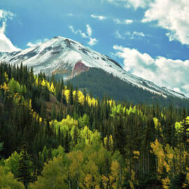Scenic Mountain Landscape in Autumn