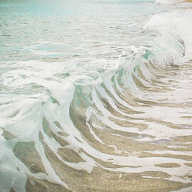 Sea Foam by Cassia Beck